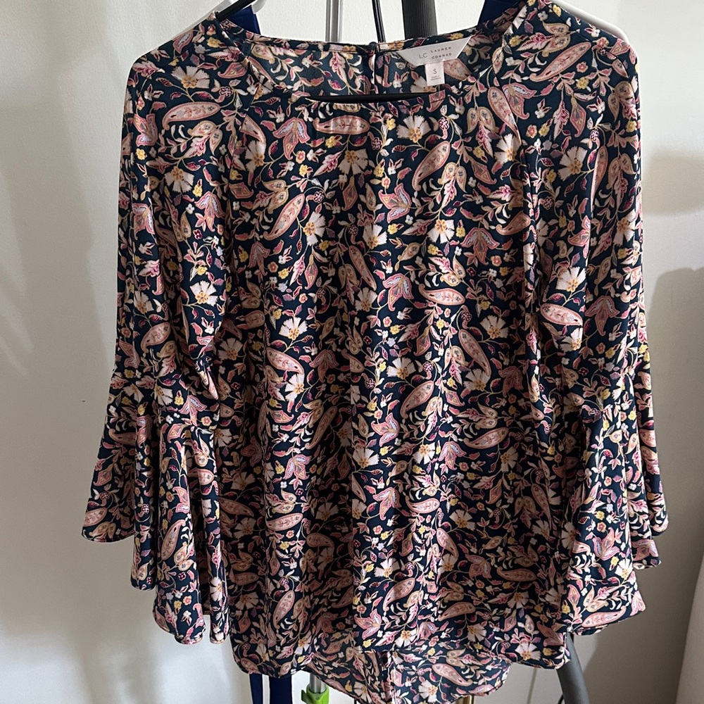LC Lauren Conrad Navy and Pink Floral Blouse